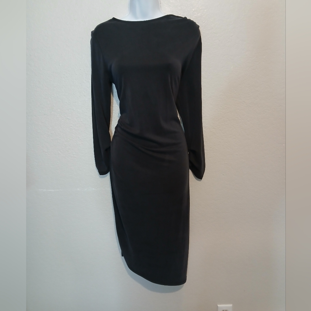 💚5/$25 Topshop Soft Gray Black Long Sleeve Asymmetrical Ruched Sheath Dress